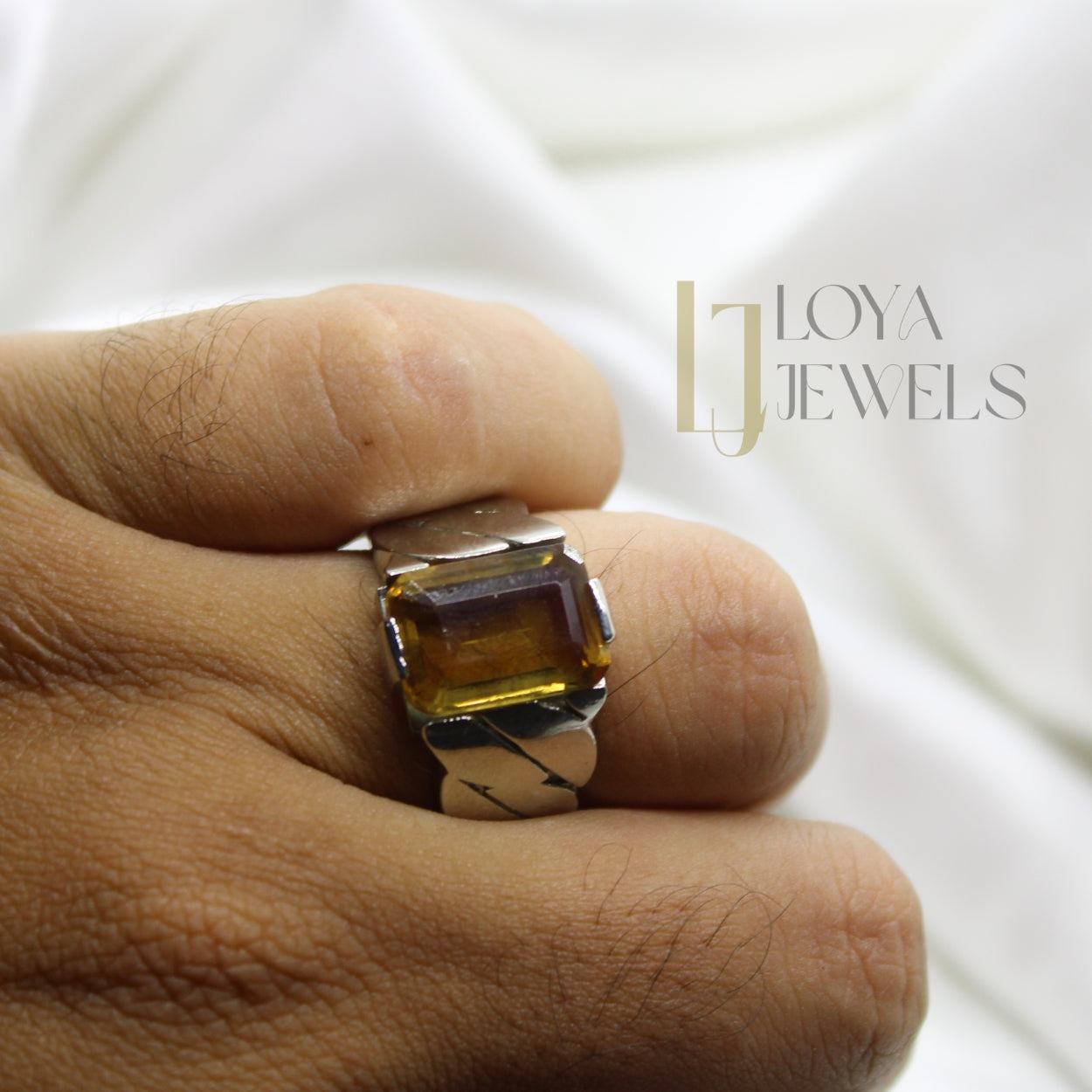 Color Changing Alexandrite Zultanite Ring